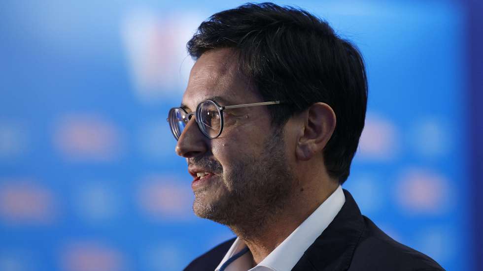 O candidato à presidência do Iniciativa Liberal (IL), Rui Rocha, durante o processo eleitoral no segundo dia da VII Convenção Nacional do partido, no Centro de Congressos, em Lisboa, 22 de janeiro de 2023. ANTÓNIO PEDRO SANTOS/LUSA