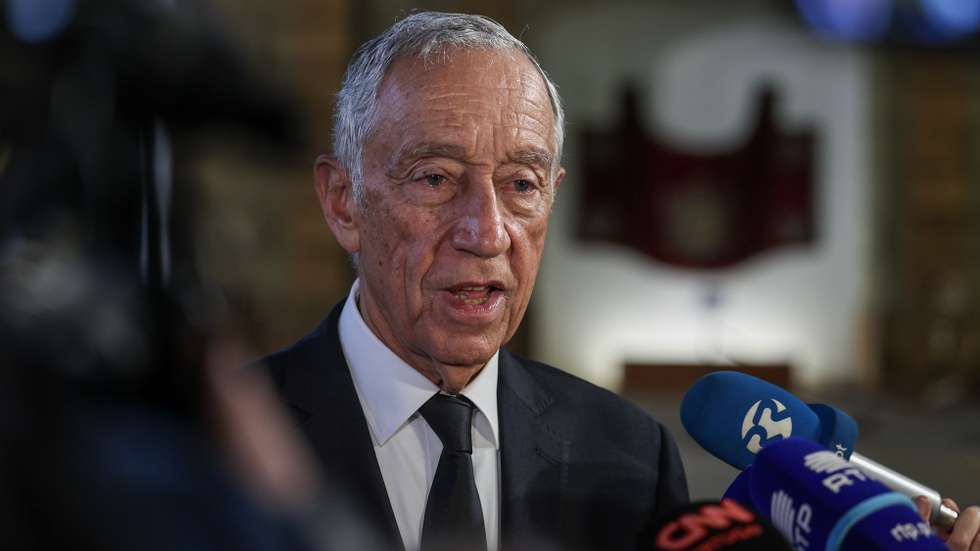 O Presidente da República, Marcelo Rebelo de Sousa, fala aos jornalistas no final da cerimónia de receção aos elementos da Força Operacional Conjunta (FOCON) que esteve em missão na Turquia, no Antigo Picadeiro Real, em Lisboa, 22 de fevereiro de 2023. ANTÓNIO COTRIM/LUSA