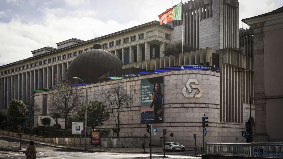 Em causa está uma norma constante do decreto-lei de 1993 que transformou a Caixa Geral de Depósitos