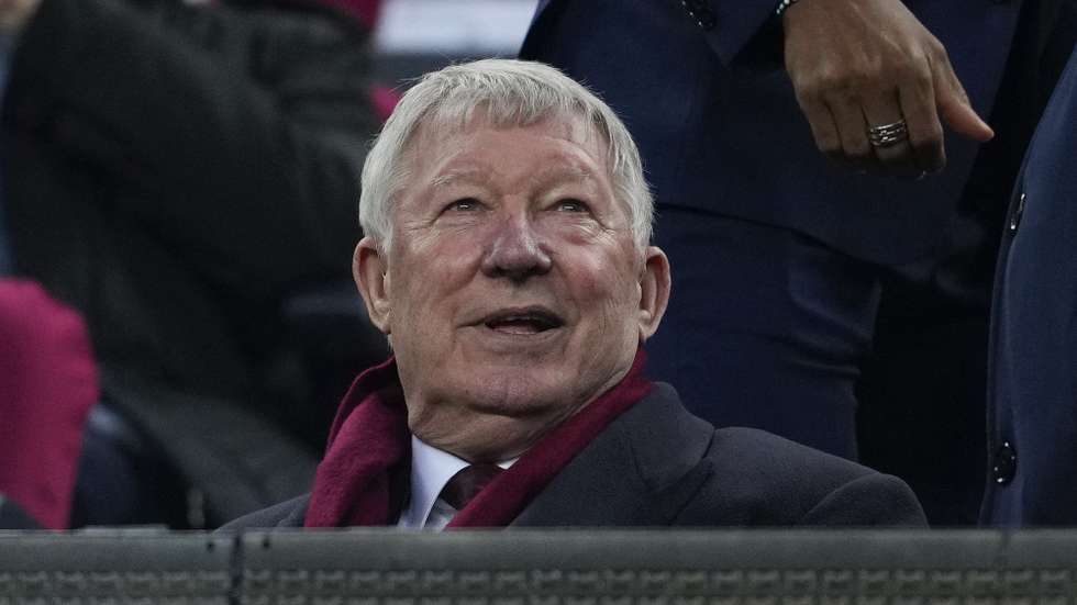 epa10471304 Manchester United's former head coach Sir Alex Ferguson attends the Europa League playoff, first leg soccer match between FC Barcelona and Manchester United, in Barcelona, Spain, 16 February 2023.  EPA/Alejandro Garcia