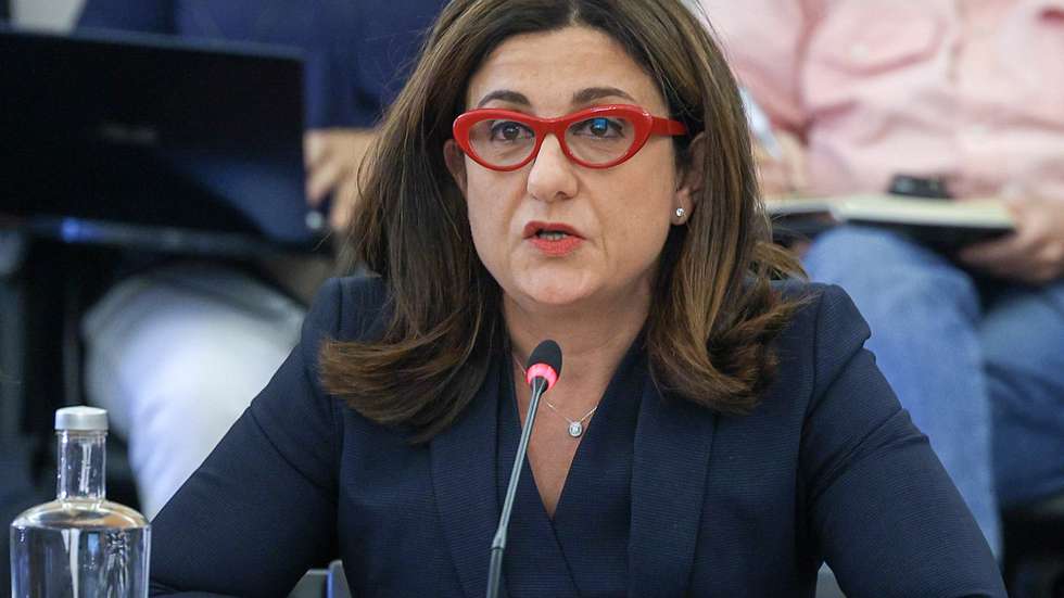 A presidente executiva da TAP, Christine Ourmières-Widener, fala durante a sua audição perante a Comissão Parlamentar de Inquérito à Tutela Política da Gestão da TAP, na Assembleia da República, em Lisboa, 04 de abril de 2023. ANTÓNIO COTRIM/LUSA