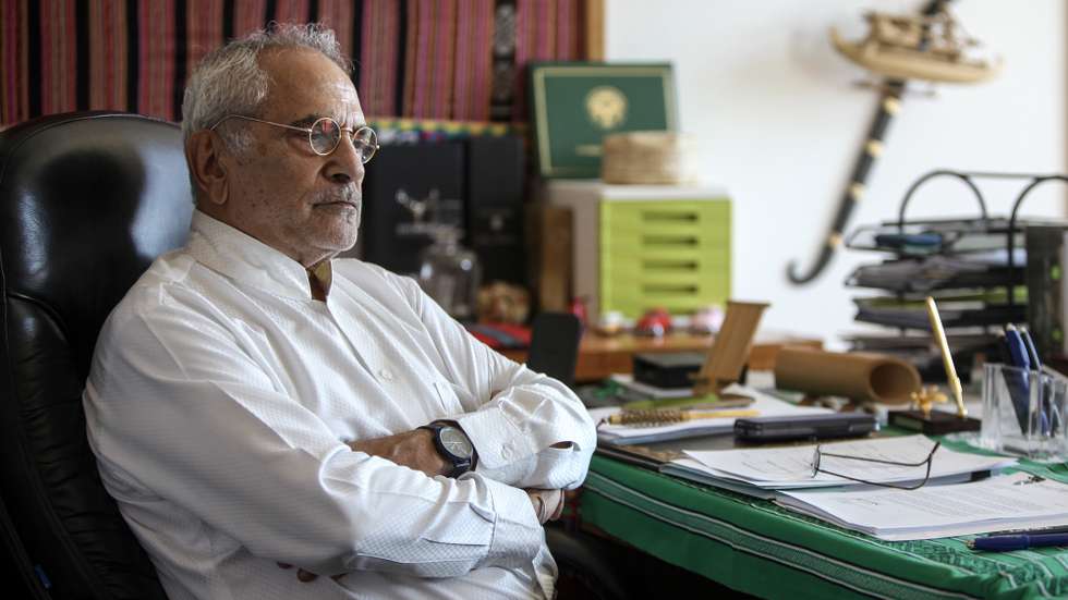 O Presidente da República de Timor-Leste, José Ramos-Horta, posa para a fotografia durante uma entrevista onde considerou que uma maioria absoluta saída das eleições de domingo é a melhor solução para o país, vincando, porém, que o partido vencedor não deve trabalhar sozinho na governação, em Díli, Timor-Leste, 15 de maio de 2023. (ACOMPANHA TEXTO DA LUSA). ANTÓNIO SAMPAIO / LUSA