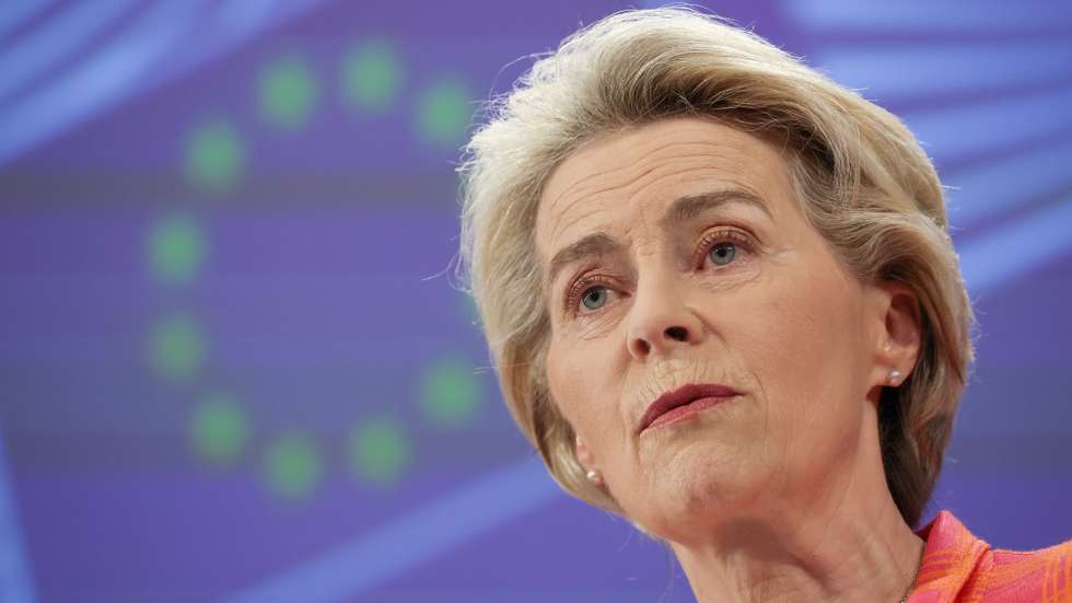 epa10629137 European Commission President Ursula von der Leyen attends a press conference ahead of the G7 Hiroshima Summit, in Brussels, Belgium, 15 May 2023. Leaders of the Group of Seven (G7) will meet in Hiroshima, Japan from 19 to 21 May.  EPA/OLIVIER HOSLET