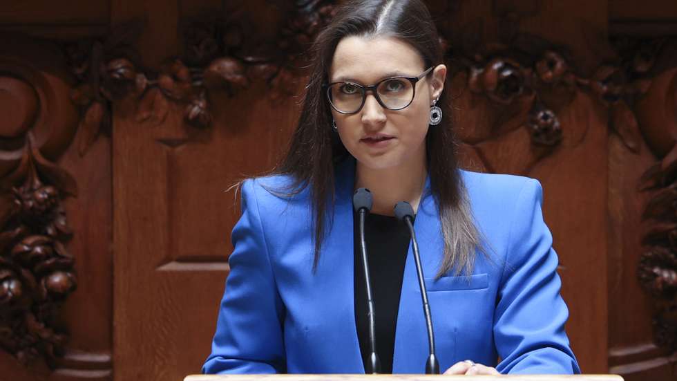 A deputada da Iniciativa Liberal (IL) Patrícia Gilvaz intervém durante o debate de urgência, requerido pela IL, sobre "Jornada Mundial da Juventude", na Assembleia da República, em Lisboa, 04 de julho de 2023. ANTÓNIO COTRIM/LUSA