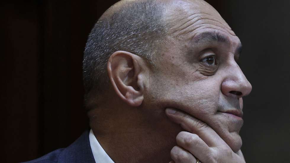 O ministro da Saúde, Manuel Pizarro, fala perante a Comissão de Saúde, na Assembleia da República em Lisboa, 30 de outubro de 2023. TIAGO PETINGA/LUSA
