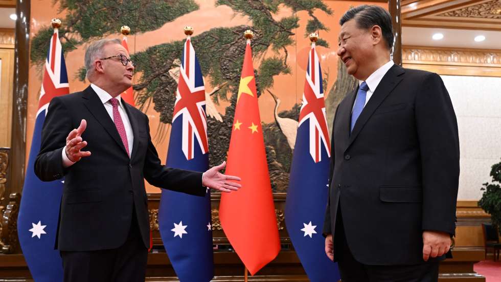 epaselect epa10960211 Australia’s Prime Minister Anthony Albanese meets with China’s President Xi Jinping at the Great Hall of the People in Beijing, China, 06 November 2023. Anthony Albanese will hold talks in China with President Xi Jinping in the first visit to the Asian nation by a sitting prime minister since 2016.  EPA/LUKAS COCH AUSTRALIA AND NEW ZEALAND OUT