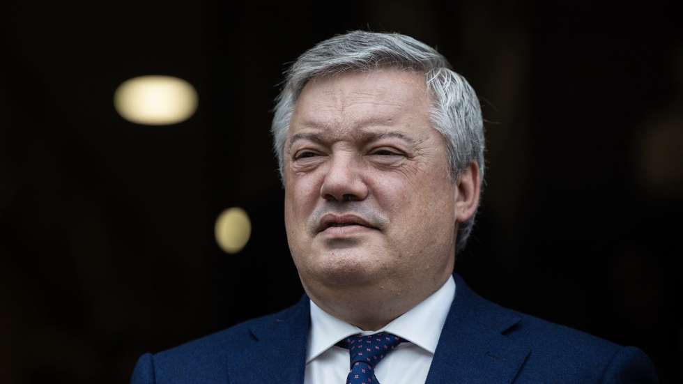 O presidente da câmara municipal de Vila Nova de Gaia, Eduardo Vítor Rodrigues, durante a cerimónia para a assinatura do contrato interadministrativo para requalificação do Posto Territorial da Guarda Nacional Republicana (GNR) de Avintes, em Vila Nova de Gaia, 29 de maio de 2023. O ministro da Administração Interna, José Luís Carneiro, presidiu à cerimónia de assinatura do contrato. JOSÉ COELHO/LUSA