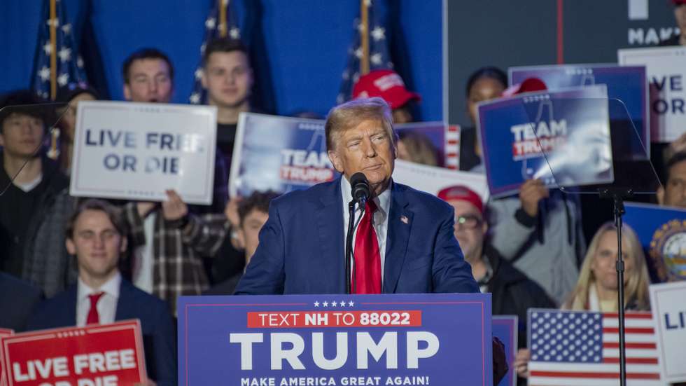 epa11033199 Republican candidate for President Former US President Donald Trump, addresses a crowd of supporters during a rally at the University of New Hampshire in Durham, New Hampshire, USA, 16 December 2023. The New Hampshire Republican primary will take place on 23 January 2024.  EPA/AMANDA SABGA