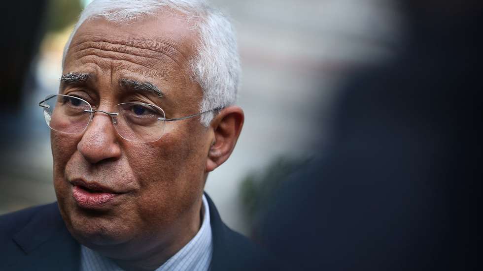 O primeiro-ministro, António Costa, fala com os jornalistas à chegada para a cerimónia que assinala a entrada em funcionamento das novas empresas de gestão do Património Cultural: a Museus e Monumentos de Portugal, E.P.E. e o Património Cultural, I.P., Lisboa, 04 de janeiro de 2024. Nesta cerimónia são também apresentadas as primeiras aquisições, realizadas em 2023, pela recém-criada Comissão de Aquisição de Obras de Arte para os Museus e Palácios Nacionais. RODRIGO ANTUNES/LUSA