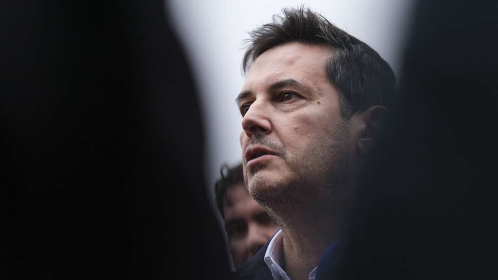 Rui Rocha, líder da Iniciativa Liberal,  fala à comunicação social um pouco antes de uma almoço de dirigentes da IL, em Angra do Heroísmo, na ilha Terceira, na campanha para as eleições legislativas regionais dos Açores, marcadas para 04 de fevereiro, Angra do Heroísmo, ilha Terceira, Açores, 27 de janeiro de 2024. ANTÓNIO ARAÚJO/LUSA