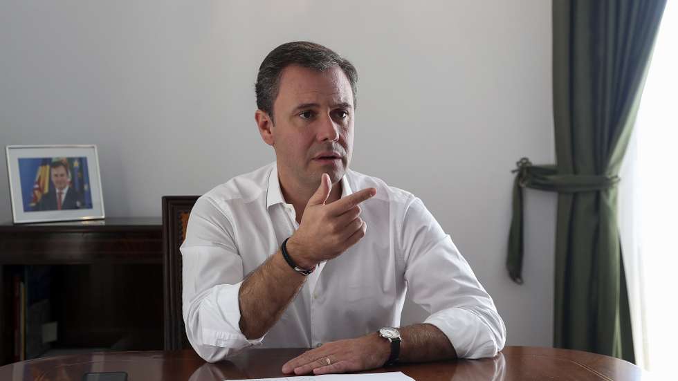 O secretário regional da Economia e líder do CDS/Madeira, Rui Barreto, fala durante uma entrevista à agência Lusa, no Funchal, 17 de janeiro de 2020. (ACOMPANHA TEXTO DE 20 DE JANEIRO DE 2020). HOMEM DE GOUVEIA/LUSA