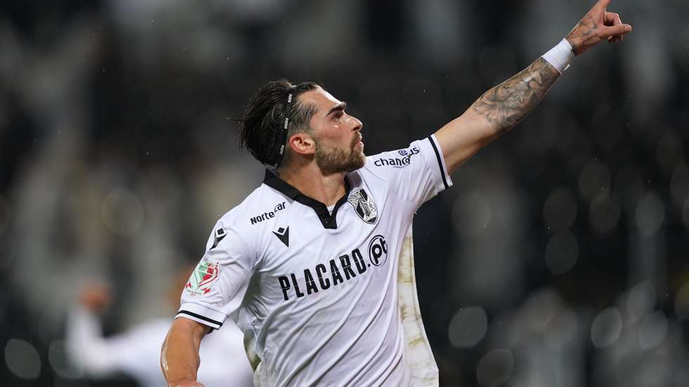 Jota do Vitoria de Guimaraes festeja o golo frente ao Gil Vicente em jogo a contar para a Taça de Portugal, realizado no Estadio D.Afonso Henriques em Guimarães, 8 Fevereiro 2024.HUGO DELGADO/LUSA