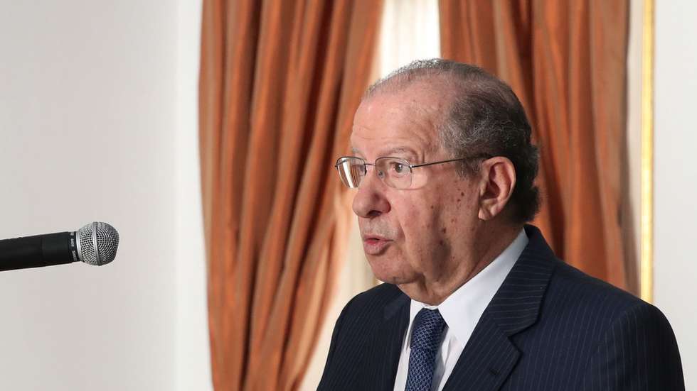 O Representante da República para a Região Autónoma da Madeira, Juiz Conselheiro Ireneu Cabral Barreto, presta declarações após ter recebido os partidos com representação no Parlamento madeirense, esta tarde no Palácio de São Lourenço, no Funchal, 9 de fevereiro de 2024, HOMEM DE GOUVEIA/LUSA