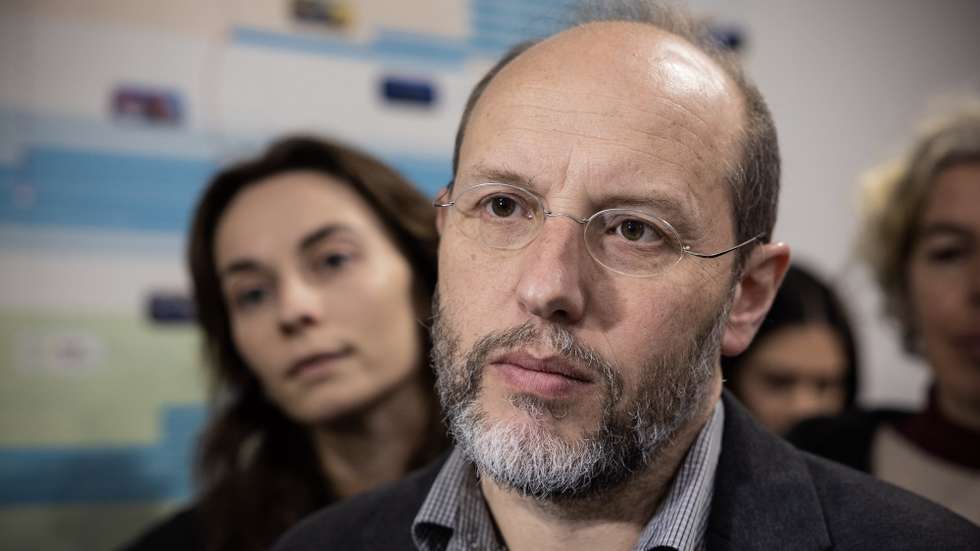 A porta-voz do Livre, Rui Tavares (D), acompanhado pela cabeça de lista do partido pelo Porto, Filipa Pinto (E), durante a visita ao Centro de Engenharia e Desenvolvimento de Produto (CEiiA), no âmbito da campanha para as eleições legislativas de 10 de março, em Matosinhos, 27 de fevereiro de 2024. O Presidente da República decretou a 15 de janeiro a dissolução do parlamento e a convocação de eleições legislativas antecipadas para 10 de março, na sequência da demissão do primeiro-ministro, António Costa, apresentada em 07 de novembro, por causa da Operação Influencer, e de imediato aceite pelo Presidente da República. JOSÉ COELHO/LUSA