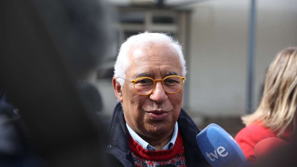 epa11210933 Portuguese Prime Minister Antonio Costa speaks to the media after casting his ballot for the legislative elections at a polling station in Lisbon, Portugal, 10 March 2024. More than 10.8 million Portuguese are expected to vote to elect 230 deputies to the Portuguese Parliament. Eighteen political forces (15 parties and three coalitions) are running in these elections.  EPA/CARLOS M. ALMEIDA