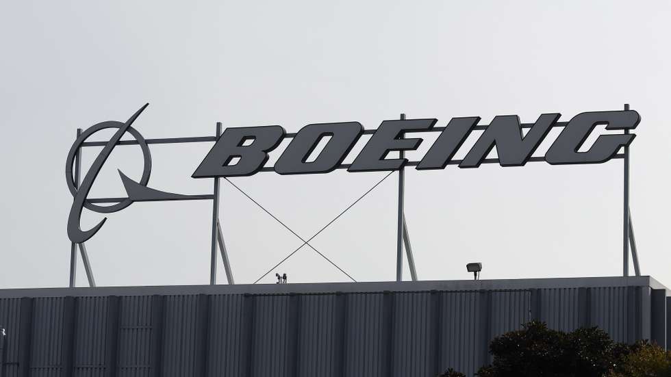 epa11088515 The Boeing logo is displayed on one of its buildings in El Segundo, California, USA, 18 January 2024. Airplane maker Boeing recieved a firm order from India's Akasa Air for an additional 150 737 MAX jets causing the company’s stock to gain nearly 4 percent as of 1 p.m. ET. Boeing stock had dropped more than 20 percent since the start of the year after an incident involving an Alaska Air 737 MAX 9 jet.  EPA/CAROLINE BREHMAN