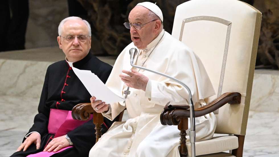 epa11311776 Pope Francis holds his weekly general audience in Nervi Hall at the Vatican, 01 May 2024.  EPA/CLAUDIO PERI