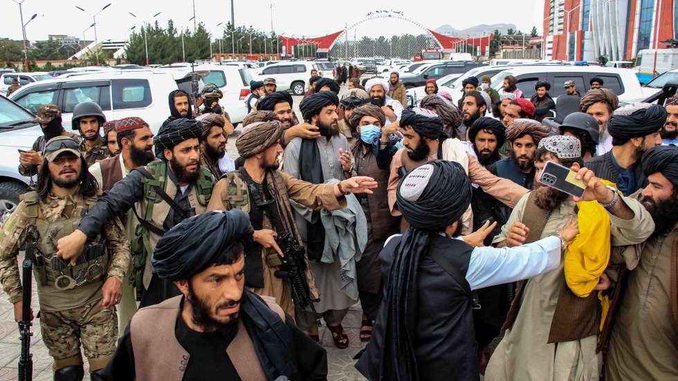 epa09966419 Mullah Mohammad Yaqub, Taliban's Defense Minister arrives to attend a ceremony to mark the sixth death anniversary of their then supreme leader Mullah Akhtar Mansoor, in Kabul, Afghanistan, 22 May 2022. Taliban's supreme leader Mullah Akhtar Mansoor was killed in a drone strike in Balochistan province of Pakistan on 22 May 2016. Mullah Akhtar Mansoor took over the command of Taliban after the reports of Taliban's supreme leader Mullah Omar's death.  EPA/STRINGER