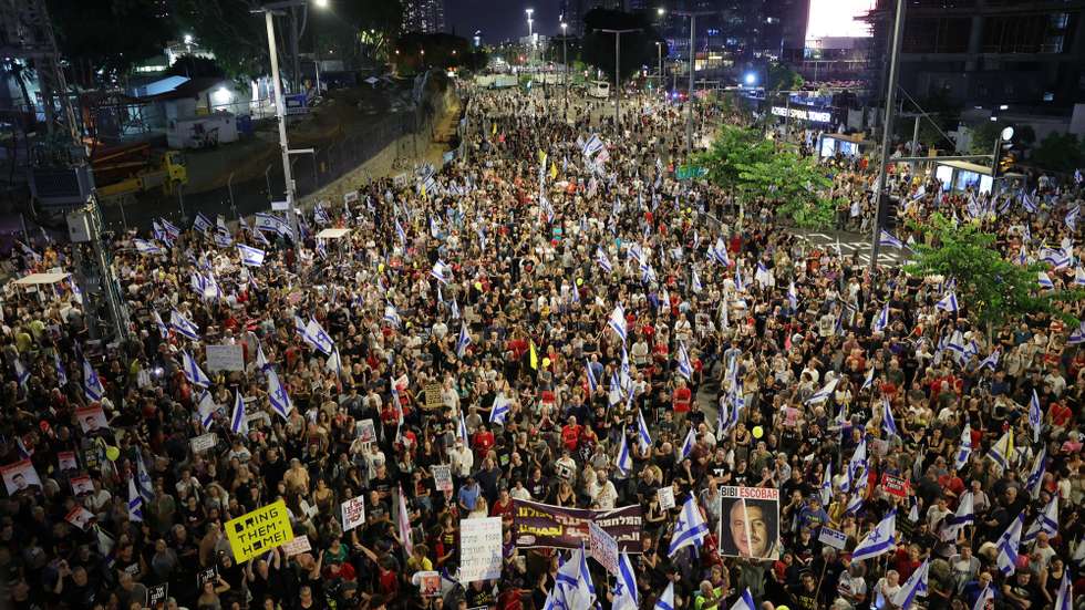 epa11463203 Demonstrators take part in a protest against Israeli Prime Minister Netanyahu's government and calling for the release of the hostages held in Gaza, outside the Kirya military headquarters in Tel Aviv, Israel, 06 July 2024. According to the Israeli military, 116 Israelis, who were abducted and taken to the Gaza Strip during the 07 October 2023 attacks by Hamas, remain in captivity. Rallies in Israel have been critical of the government's handling of the crisis, demanding the immediate release of all hostages.  EPA/ABIR SULTAN