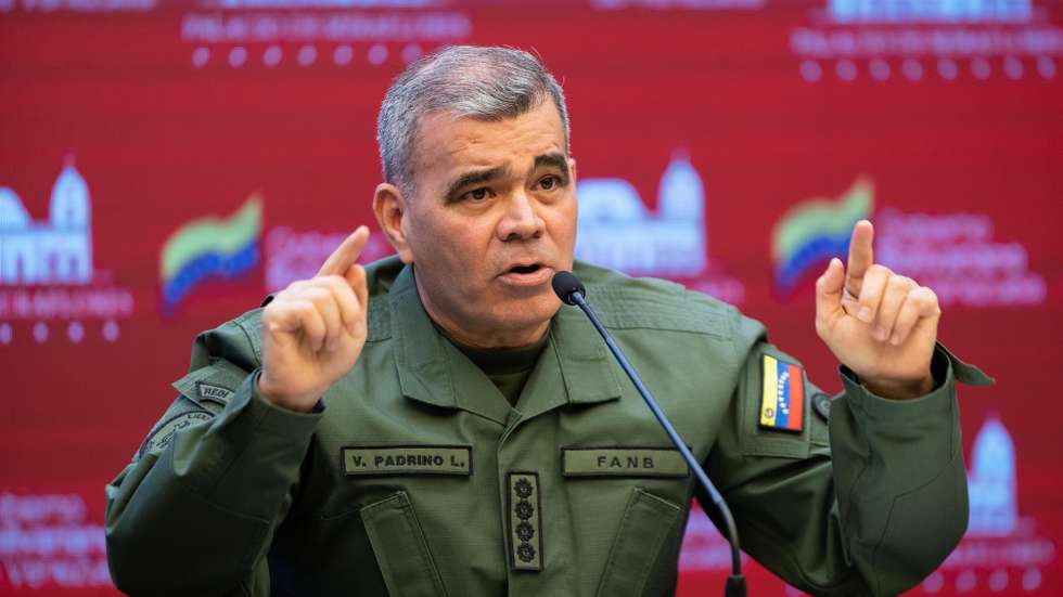 epa09747797 The Minister of Defense of Venezuela, Vladimir Padrino Lopez, speaks during a press conference at the Miraflores Palace in Caracas, Venezuela, 11 February 2022. At least eight people died in Venezuela due to the detonation of anti-personnel mines installed in the western state of Apure, bordering Colombia, by armed groups from the Andean country, Defense Minister Vladimir Padrino Lopez reported, but did not detail what period of time those civilians died.  EPA/RAYNER PENA R.