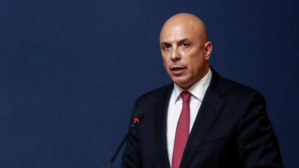 O deputado e presidente do PS Madeira, Paulo Cafôfo, intervém durante o debate do segundo programa do XV Governo Regional da Madeira na Assembleia Legislativa da Madeira no Funchal, ilha da Madeira, 04 de julho de 2024. HOMEM DE GOUVEIA/LUSA