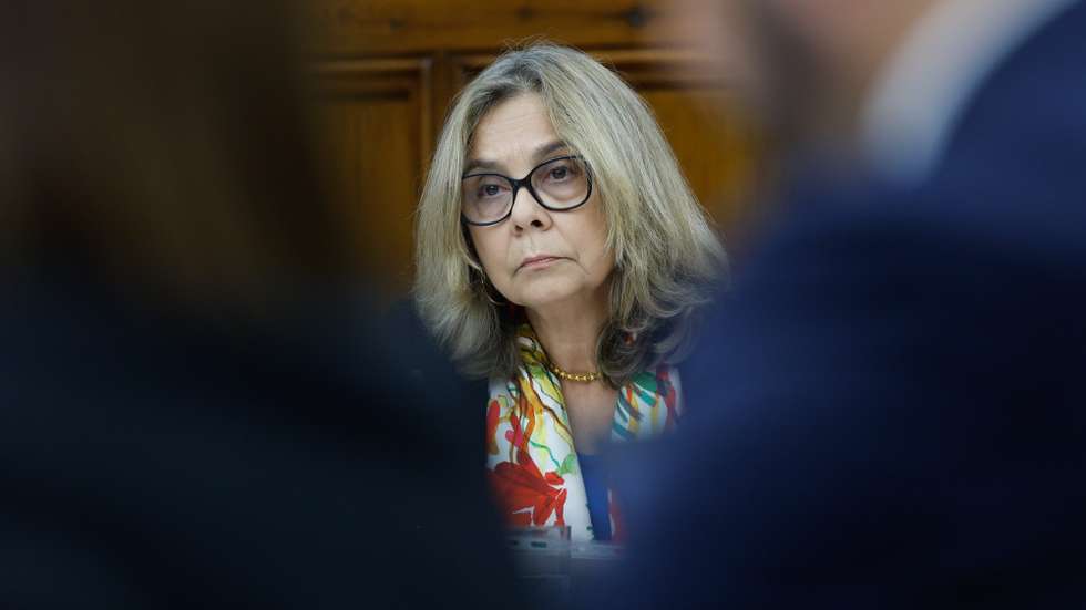 A ministra da Saúde, Ana Paula Martins, durante a sua audição na Comissão de Saúde sobre o Instituto Nacional de Emergência Médica (INEM), o funcionamento dos serviços de urgências e a regulamentação da lei da morte medicamente assistida, na Assembleia da República, em Lisboa, 02 de outubro de 2024. ANTÓNIO PEDRO SANTOS/LUSA
