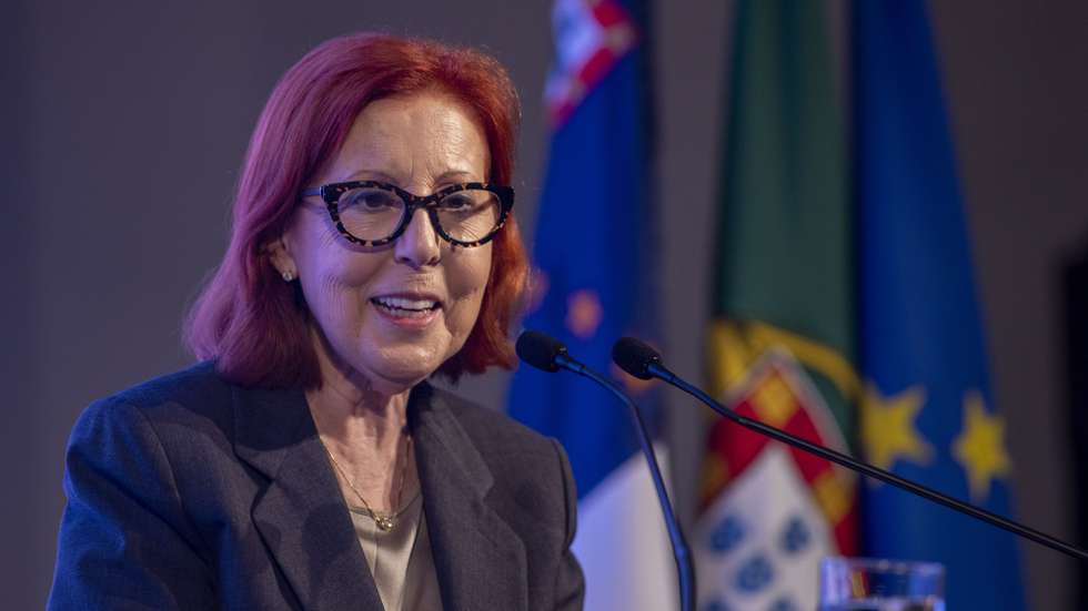 A ministra do Ambiente e Energia, Maria da Graça Carvalho, intervém durante apresentação de financiamentos, ao abrigo do Programa para a Ação Climática e Sustentabilidade Sustentável 2030, para a Região Autónoma dos Açores, no Salão Nobre do Teatro Micaelense, Ilha de São Miguel Açores, 14 de outubro de 2024. EDUARDO COSTA/LUSA