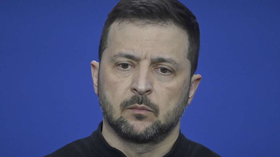epa11708002 Ukraine's President Volodymyr Zelensky attends a press conference after the 5th summit of the European Political Community (EPC) in Puskas Arena in Budapest, Hungary, 07 November 2024.  EPA/ZOLTAN BALOGH HUNGARY OUT