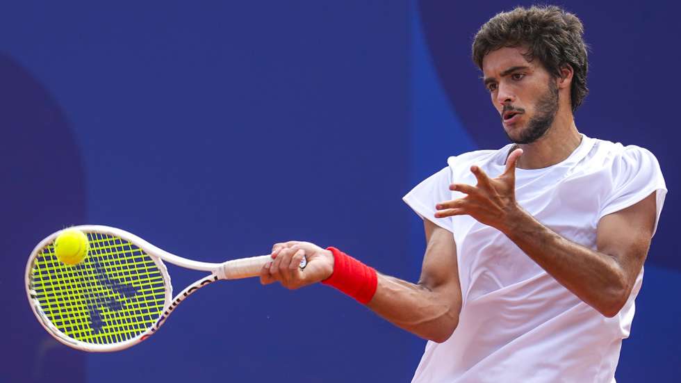 Os tenistas portugueses Francisco Cabral e Nuno Borges, durante a partida dos oitavos de final nos Jogos Olímpicos de Paris 2024 contra os alemães Jan Lennard Struff e Dominik Koepfer, em Paris, França, 30 de julho de 2024. HUGO DELGADO/LUSA