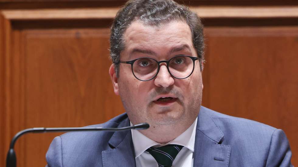 O ministro de Estado e das Finanças, Joaquim Miranda Sarmento, fala perante a Comissão de Orçamento, Finanças e Administração Pública, na Assembleia da República em Lisboa, 15 de novembro de 2024. ANTÓNIO COTRIM/LUSA