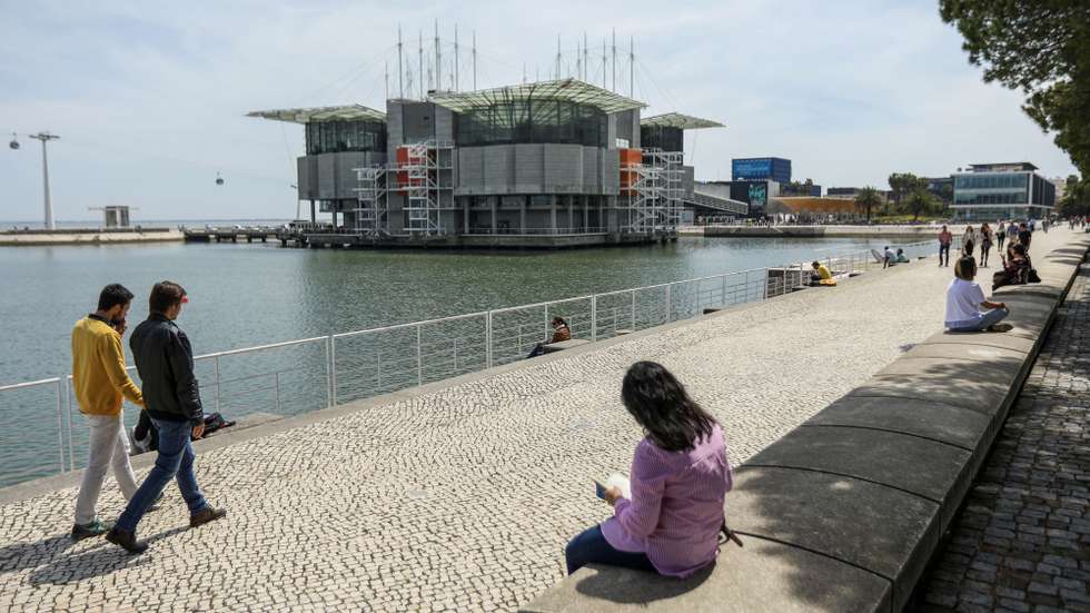 Oceanário de Lisboa no Parque das Nações, em Lisboa, 19 de abril de 2018. A Expo '98 realizada há 20 anos na zona oriental da cidade de Lisboa renovou a componente habitacional e urbanistica da zona. O Parque das Nações é agora uma freguesia do concelho de Lisboa e uma área muito procurada pelo seu espaço de lazer, empresarial e cultural. (ACOMPANHA TEXTO DO DIA 22 DE MAIO DE 2018). MIGUEL A. LOPES/LUSA