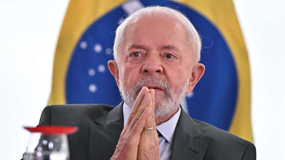 epa11744735 President of Brazil, Luiz Inacio Lula da Silva, attends the approval of a bill to strengthen family farming at the Planalto Palace in Brasilia, Brazil, 27 November 2024.  EPA/ANDRE BORGES