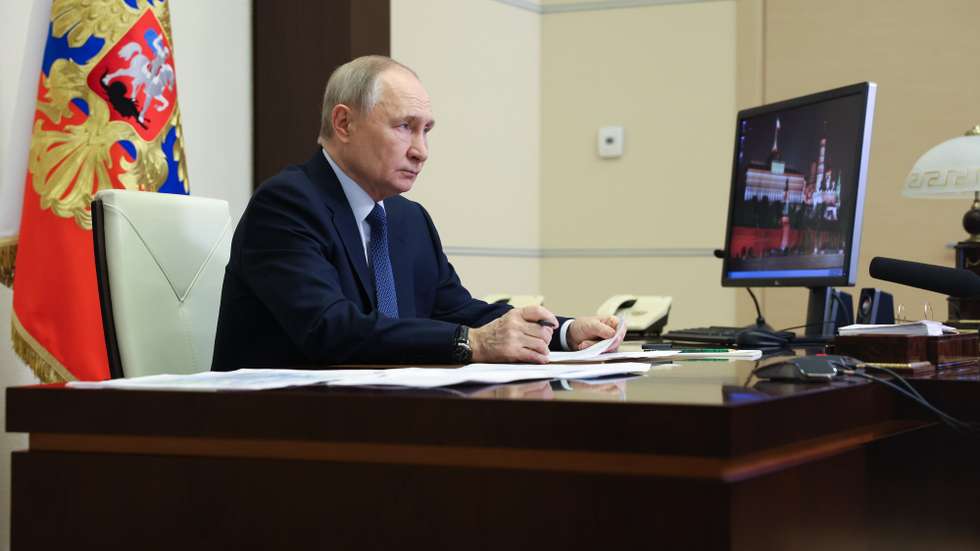 epa11814815 Russian President Vladimir Putin chairs a meeting with members of the government via a video conference in Moscow, Russia, 09 January 2025.Â   EPA/ALEXANDER KAZAKOV / SPUTNIK / KREMLIN POOL MANDATORY CREDIT