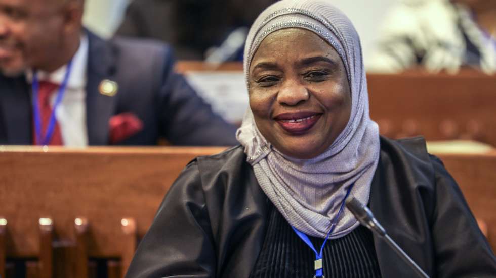A ex-ministra do Trabalho e Segurança Social, Margarida Talapa, apontada como sendo a nova Presidente da Assembleia da República de Moçambique, em Maputo, Moçambique, 13 de janeiro de 2025. A Assembleia da República de Moçambique empossa hoje os deputados eleitos à X legislatura, mas dois dos partidos, Renamo e MDM, já anunciaram o boicote à cerimónia, contestando o processo eleitoral, dia em que estão convocados novos protestos no país. LUÍSA NHANTUMBO/LUSA