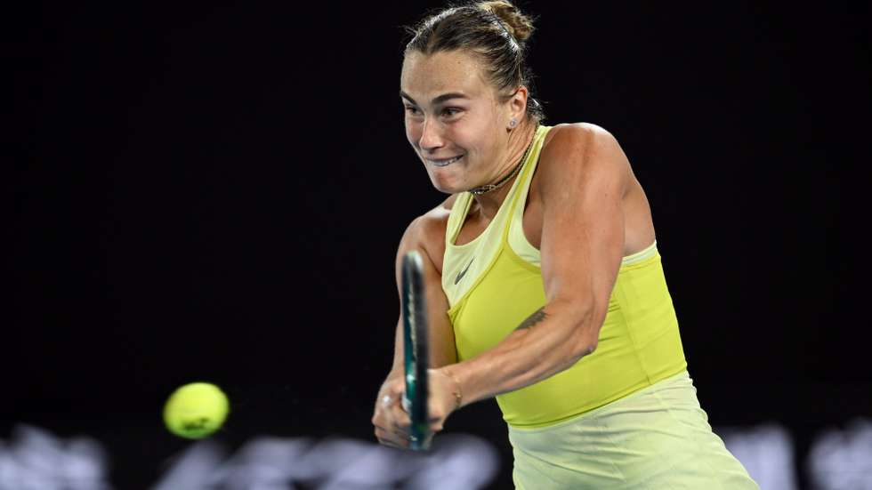 epa11846658 Aryna Sabalenka of Belarus in action during her Women’s Singles semifinal match against Paula Badosa of Spain at the Australian Open tennis tournament in Melbourne, Australia, 23 January 2025.  EPA/JOEL CARRETT AUSTRALIA AND NEW ZEALAND OUT