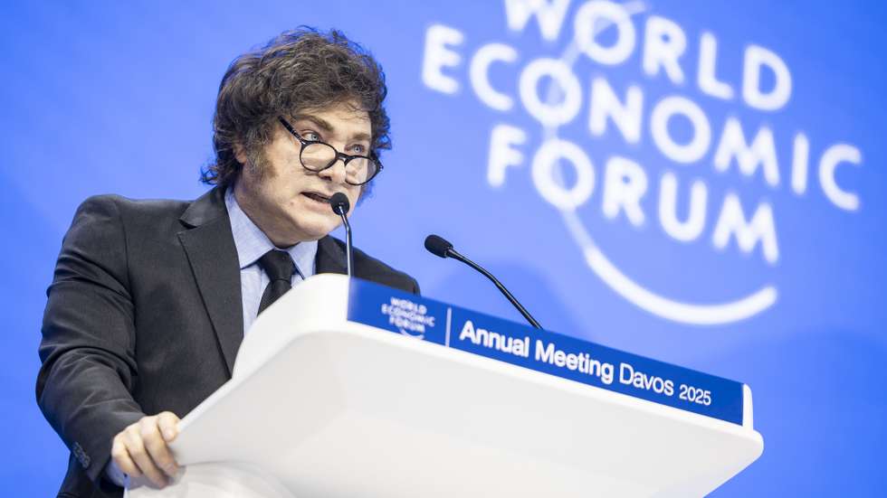 epa11846794 President of Argentina Javier Milei speaks during a panel session at the 55th annual meeting of the World Economic Forum (WEF), in Davos, Switzerland, 23 January 2025.  EPA/MICHAEL BUHOLZER