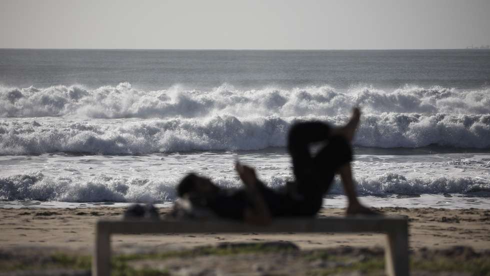 Agitação marítima na Costa de Caparica, Almada, 25 de novembro de 2022. Oceano. Mar. Tempestade. Mau tempo. CARLOS M. ALMEIDA/LUSA