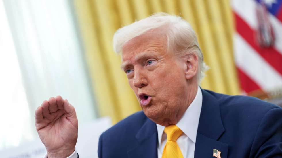epa11947528 United States President Donald J. Trump makes a statement on jobs in the Oval Office of the White House in Washington, DC, USA, 07 March 2025. February jobs report by Bureau of Labor Statistics reported the US added 151,000 jobs.  EPA/CHRIS KLEPONIS / POOL