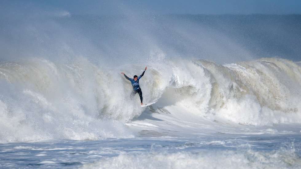 epaselect epa11982800 Indonesian surfer Rio Waida during  the third stage of the World Surfing Championship and the only stage of the World Championship that takes place in Europe, which will take place at Super Tubos beach, in Peniche, 23 March 2025.  EPA/CARLOS BARROSO