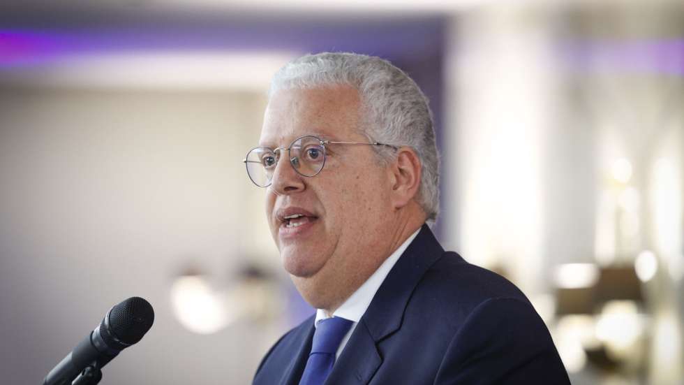 O ministro da Economia, Pedro Reis, intervém no almoço-debate "Desafios da Economia Portuguesa no atual contexto internacional", organizado pelo International Club of Portugal, em Lisboa, 21 de março de 2025. ANTÓNIO PEDRO SANTOS/LUSA