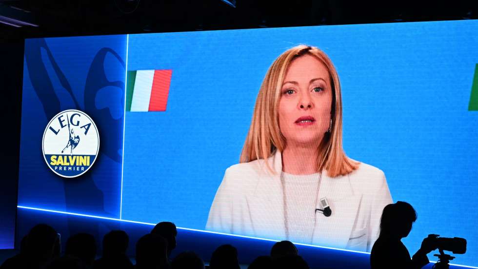 epa12013400 Italian Prime Minister Giorgia Meloni speaks via a video link during the Federal Congress of the League (Lega) at the Fortezza da Basso in Florence, Italy, 06 April 2025.  EPA/CLAUDIO GIOVANNINI