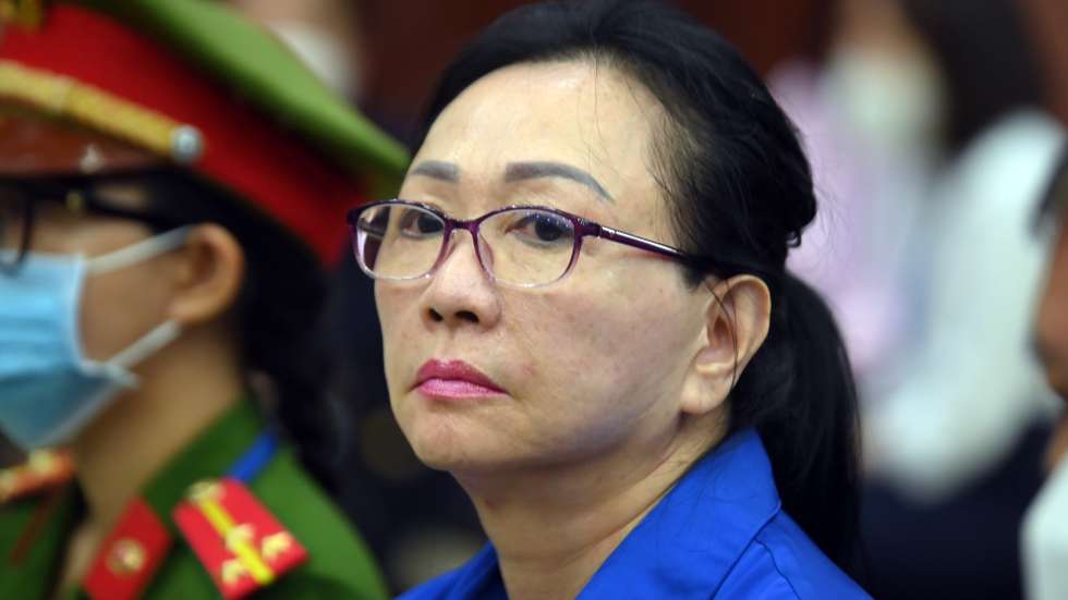 epaselect epa11754035 Vietnamese property tycoon Truong My Lan attends her trial at the People's High Court of Ho Chi Minh City, Vietnam, 03 December 2024. The Vietnamese court upheld a death sentence for property tycoon Lan after rejecting her appeal against a conviction for embezzlement and bribery, according to state media on 03 December.  EPA/STRINGER