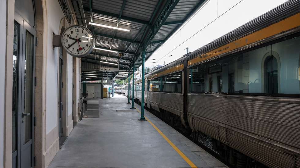 Na estação da CP de Coimbra-B, não circulam comboios e as bilheteiras estão encerradas devido à greve dos trabalhadores da CP convocada pelo Sindicato Ferroviário da Revisão Comercial Itinerante (SFRCI), em Coimbra, 8 de maio de 2025. PAULO NOVAIS/LUS