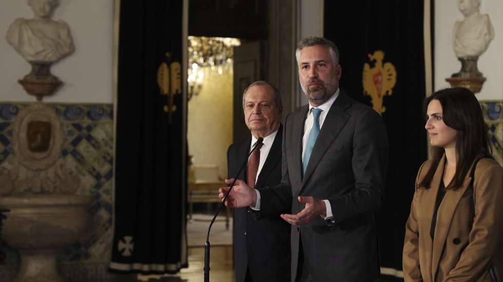 Socialist Party (PS) general-secretary Pedro Nuno Santos (C), flanked by the party`s president, Carlos César (L), talks to the press after his meeting with President Marcelo Rebelo de Sousa to discuss the results of last weekend legislative elections in Belém palace in Lisbon, Portugal, 20 May 2025. TIAGO PETINGA/LUSA