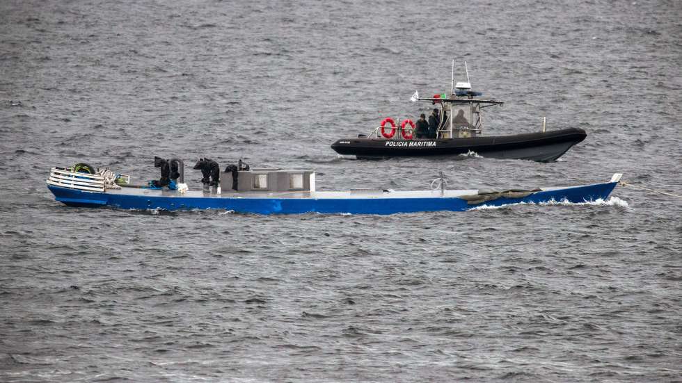 Portugal's Judiciary Police (PJ) on Tuesday described as "a major blow to a criminal organisation" an operation that resulted in the seizure of almost seven tonnes of illicit drugs and the arrest of five suspects on a submarine (L) 500 miles off the Azores archipelago, Ponta Delgada, S. Miguel Island, Azores, Portugal, 25th March 2025. The suspects, who are variously of Brazil, Colombia and Spain nationality, are due to be brought before a criminal investigating judge on Wednesday in Lisbon, the PJ's national director, Luís Neves, said at a joint news conference with officials from the various forces involved in Operation Nautilus, as it has been dubbed, including Spain's Guardia Civil. EDUARDO COSTA/LUSA