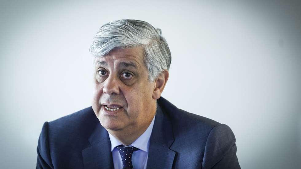 O Governador do Banco de Portugal, Mário Centeno, intervém durante a conferência de imprensa de apresentação do Relatório do Conselho de Administração, em Lisboa, 21 de maio de 2025. ANTÓNIO PEDRO SANTOS/LUSA