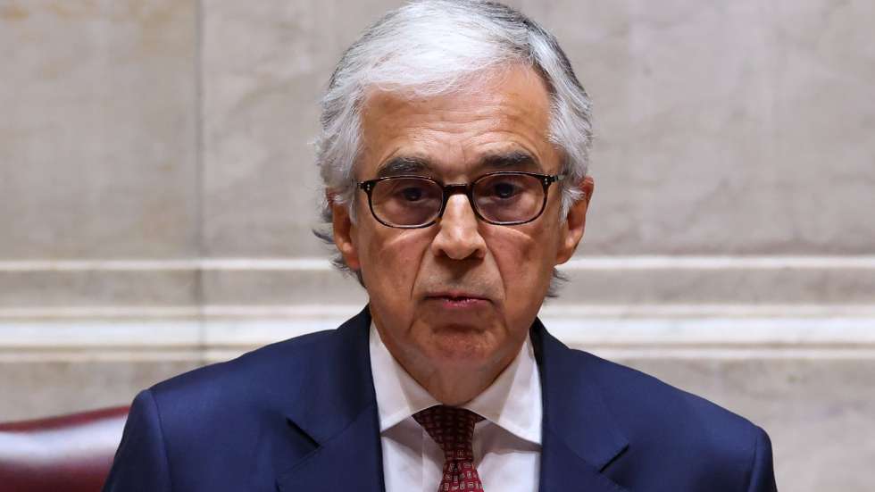 O presidente eleito da Assembleia da República, José Pedro Aguiar Branco, intervém após ter sido eleito na Assembleia da República, em Lisboa, 03 de junho de 2025. ANTÓNIO COTRIM/LUSA