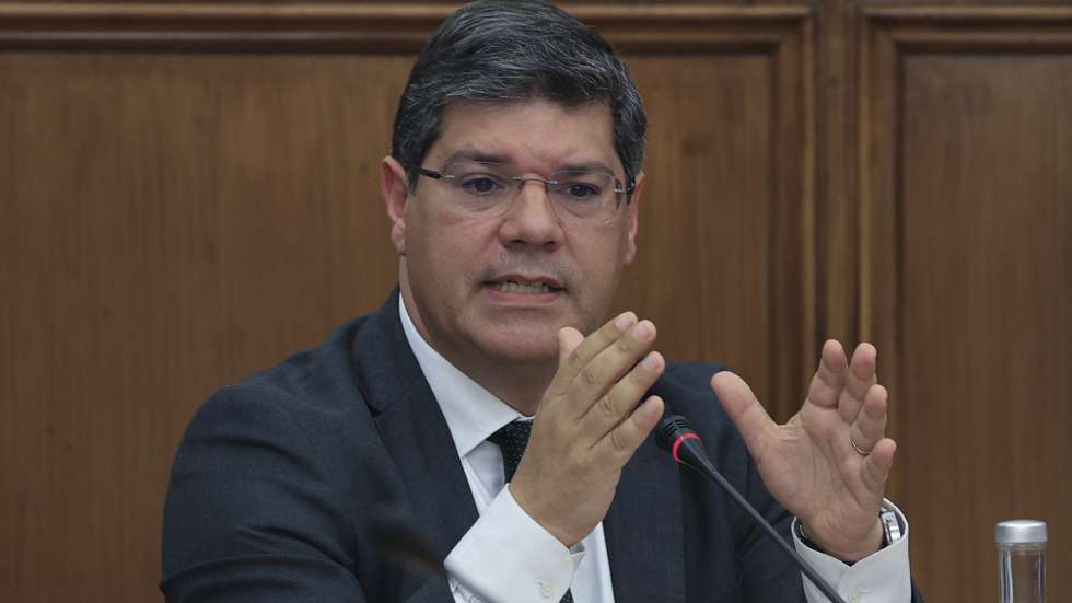 O ex-secretário de Estado da Internacionalização, Eurico Brilhante Dias, intervém na sua audição sobre a situação financeira da instituição e sobre o negócio da internacionalização dos jogos sociais, na Assembleia da República, em Lisboa, 08 de maio de 2024. ANTÓNIO COTRIM/LUSA