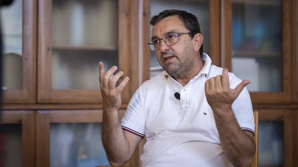 O presidente do Sindicato dos Jornalistas, Luís Filipe Simões, em entrevista à Lusa, na sede do Sindicato de Jornalistas, em Lisboa, 21 de julho de 2025. (ACOMPANHA TEXTO DE 22 DE JULHO DE 2025) JOSÉ SENA GOULÃO/LUSA