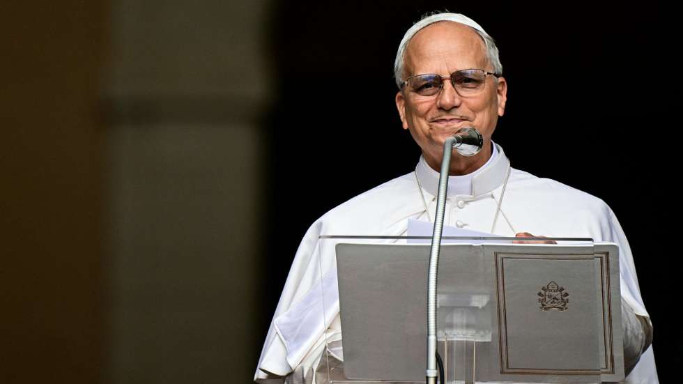 epa12235315 Pope Leo XIV addresses the crowd for the Angelus prayer in Piazza della Liberta (Liberty Square) in front of Palazzo Apostolico (Apostolic Palace) in the summer papal estate in Castel Gandolfo, 40 km southeast of Rome, Italy, 13 July 2025. The newly elected Pope Leo XIV is taking a summer break from 06 July to 20 July at the papal palace in Castel Gandolfo, a longtime country residence for pontiffs located just outside Rome.  EPA/TIZIANA FABI / POOL